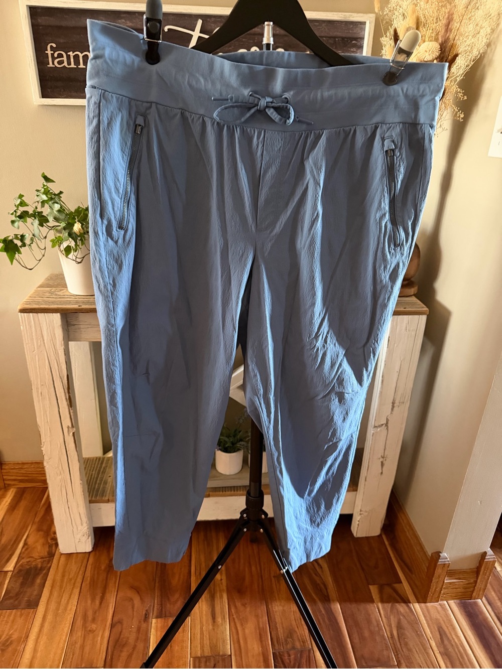 Athleta Periwinkle Drawstring Track Joggers